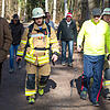 Am Sonntagvormittag wurde Kai Eichler von Kameraden der MTU-Werksfeuerwehr, dem Sportkollegen Didi Beiderbeck (Zweiter von rechts) sowie ...