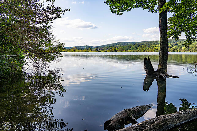 Der Mindelsee ist zwar kein typischer Badesee, kurz abkühlen kann man sich hier aber dennoch.