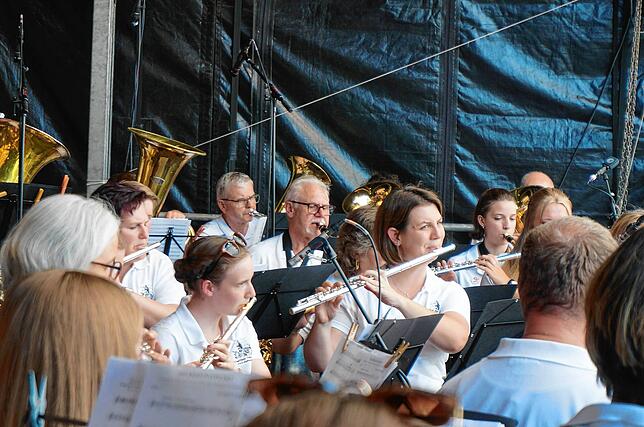 Bild 18: Wunschkonzert am Tiengener Schwyzertag – Stadtmusiker spielen groß auf (Teil 1)