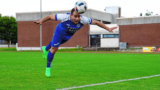 Daniel Wehrle hat mit dem FC Radolfzell viel vor in der Landesliga-Saison. Doch erst einmal wartet mit dem Verbandsliga-Absteiger SC ...