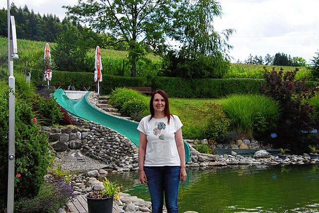Martina Muffler im Naturbad in Kalkofen.
