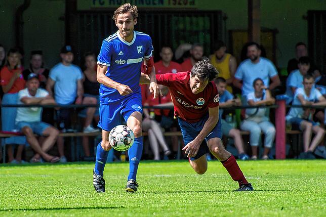 Bild 25: FC Weizen bleibt nach 2:0-Sieg beim FC Huttingen in der Kreisliga A &ndash; und wir haben Bilder