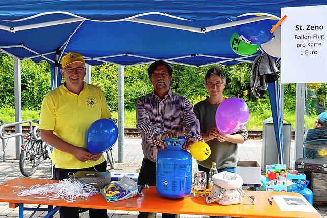 Bild 20: Zahlreiche Besucher beim Dorffest in Stahringen