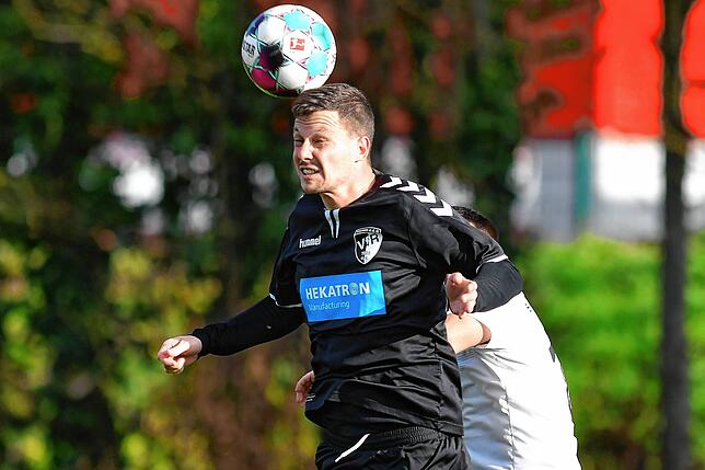 Bild 12: SV 08 Laufenburg verliert bei Spitzenreiter VfR Hausen mit 0:2 &ndash; und wir haben Bilder!