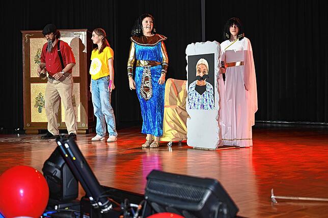 Bild 12: Die besten Bilder vom Bunte Abend des Narrenvereins Schwanenmühle in Unterlauchringen!