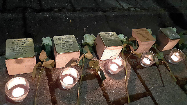 Diese Stolpersteine werden bald in der Waldstraße 11 im Boden sein. Hier lebte einst die Familie Bikart.