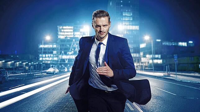 &bdquo;Bei uns darf jeder alles sagen, man muss aber danach mit den Konsequenzen leben,&ldquo; sagt Florian Schröder im Interview mit ...
