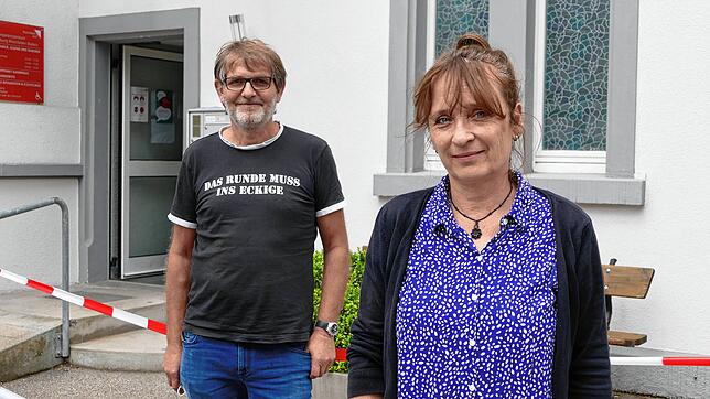Günther Schmidt und Christine Tortomasi informieren über den Abschluss des Projekts &bdquo;Quartiersimpulse&ldquo;.