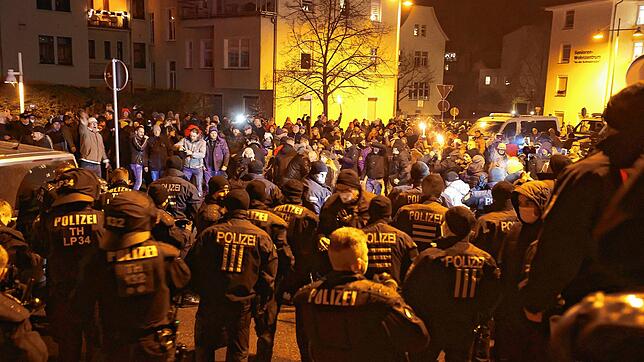 Im Land gab es am Wochenende mehrere Corona-Proteste &ndash; wie auch im gesamten Bundesgebiet, hier ein Bild aus Greiz in Thüringen vom ...