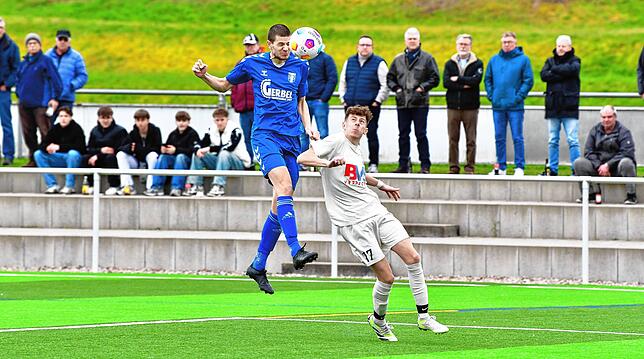 Bild 4: FC Erzingen unterliegt den SF Schliengen mit 2:4 &ndash; und wir haben Bilder!
