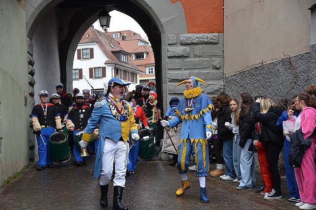 Bild 23: Meersburg im Fasnetsfieber: 1.800 Hästräger ziehen durch die Altstadt – Bilder!