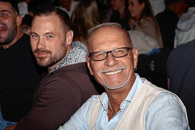 Bild 11: Beim Konstanzer Weinfest 2025 steigt schon am Eröffnungsabend die Stimmung - Die schönsten Bilder
