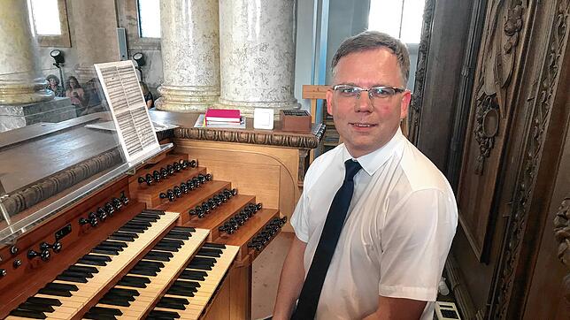 Organist Gedymin Grubba im Dom zu St.¦Blasien. Foto: Karin Steinebrunner