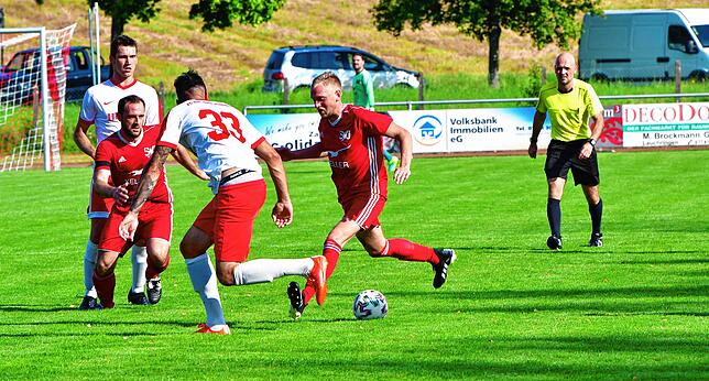 Bild 12: Und hier gibt es die Bilder vom 6:1-Heimsieg des SV Jestetten gegen den FC RW Weilheim