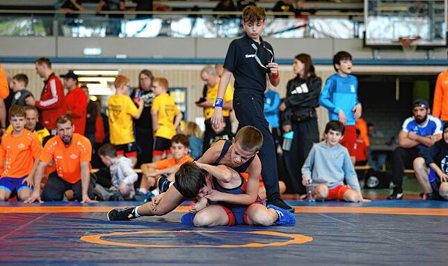 Bild 23: Nachwuchsringer begeistern bei Eiche Radolfzell. Unsere Bildergalerie vom Bodensee Cup!