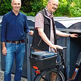 Bernhard Glatthaar und Willy Schuster vom ADFC sehen Markdorf auf einem guten Weg, wenn es zum Verbesserungen beim Radverkehr geht.