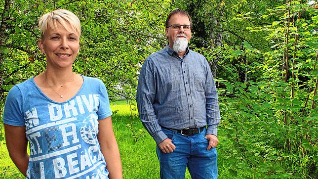 Diana Seewald und Oliver Huppenbauer wollen ein Zeichen setzen: Kinder sollen im Präsenzunterricht bleiben können &ndash; auch nach den ...