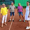 Die Jubilare des Tennisclubs Gurtweil (von links): Dieter Wagner (zehn Jahre), Gerlinde Gierach-Spott (20), Martin Hummel (zehn), Gaby ...