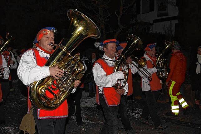 Bild 40: Heudorf im Hegau: Nachtumzug der Heuliecher begeistert mit festlicher Stimmung