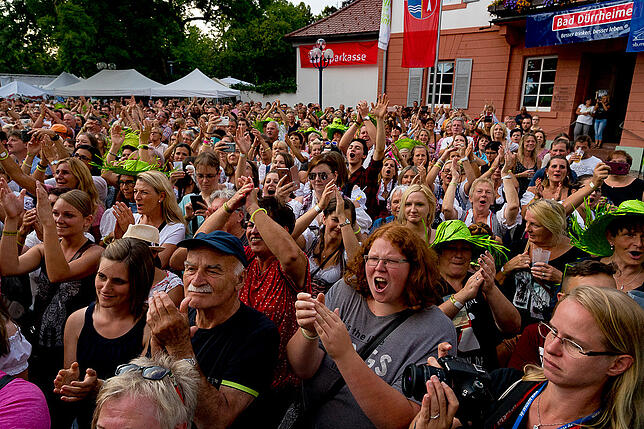 Bild 5: Alle Bilder vom Auftakt der 15. Sommersinnfonie: Volksmusiker von Voxxclub begeistern ihre Fans