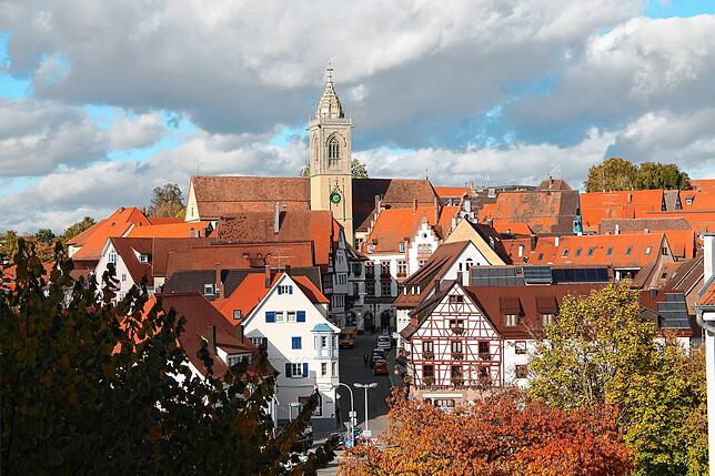 Die Altstadt, hier der Blick von der evangelischen Kirche aus, wird als malerisch gepriesen.