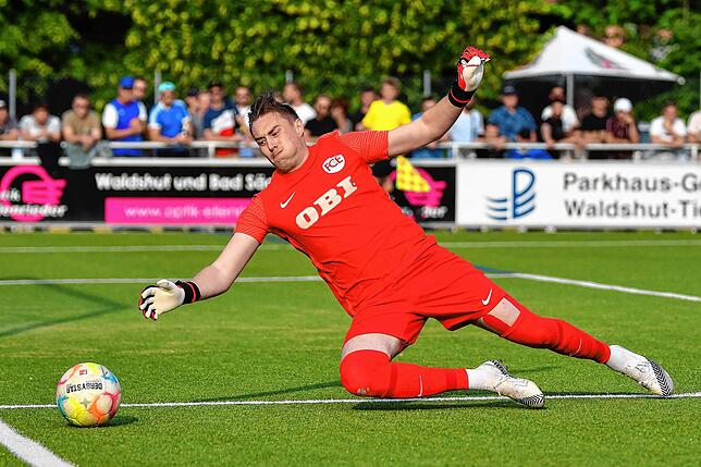 Bild 34: VfB Waldshut siegt im Hinspiel mit 1:0 gegen den FC Emmendingen &ndash; und wir haben Bilder!
