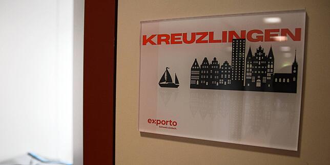 Die einzelnen Büros von Exporto sind nach unterschiedlichen Städten in der Schweiz benannt. Der Rückzugsort heißt Kreuzlingen, der ...