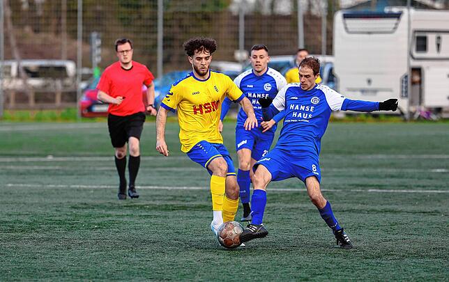 Bild 1: Unsere große Bildergalerie vom Spiel zwischen dem FC Radolfzell und der SpVgg F.A.L.