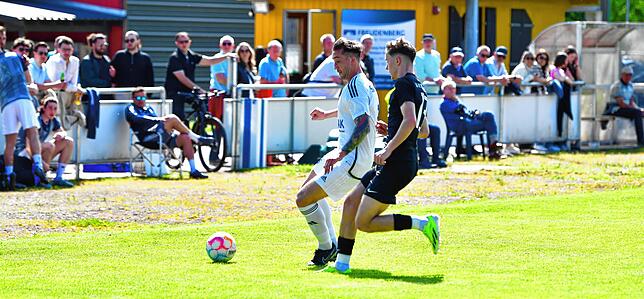 Bild 21: SV Blau-Weiß Murg besiegt SG FC Wehr/Brennet mit 2:0 – und wir haben Bilder!