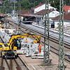 Aktuell laufen die Arbeiten am Bahnsteig 2, die bis Ende November abgeschlossen sein sollen. Die anderen beiden Bahnsteige sind bereits ...