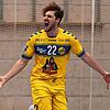 Fynn Beckmann vom Handball-Drittligisten HSG Konstanz feiert nicht nur die Treffer seiner Mannschaft, sondern auch gute Musik.