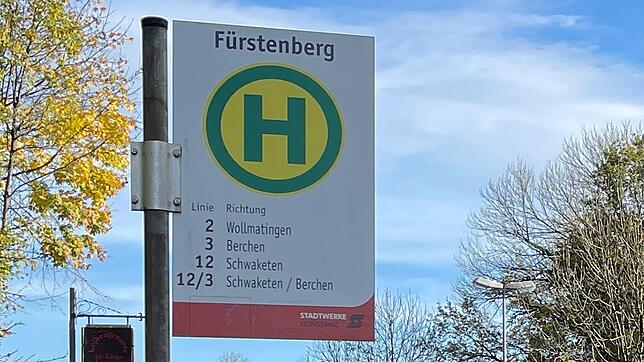 Der Unbekannte stieg in Fürstenberg hinten in den Bus ein. Als die Kontrolleure den Mann nach seinem Busticket fragten, eskalierte die ...