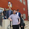 Hauptamtsleiter Peter Greveler (von links), Bürgermeister Maik Lehn, Student Jonas Schmied, Professor Uwe Sachse und Studentin Dilara ...