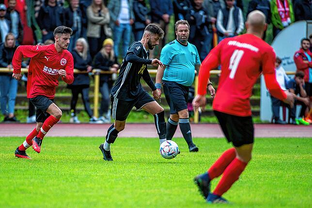 Bild 17: FC 08 Bad Säckingen rettet ein 1:1 im Derby gegen den FC Wallbach &ndash; und wir haben Bilder!