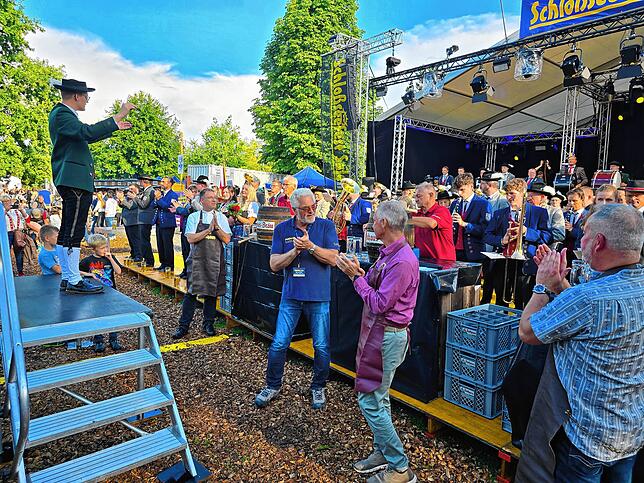 Bild 12: Die schönsten Bilder von der Eröffnung des 45. Salemer Schlossseefest