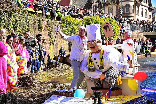 Bild 20: Die besten Bilder der Schramberger Bachnafahrt am Rosenmontag