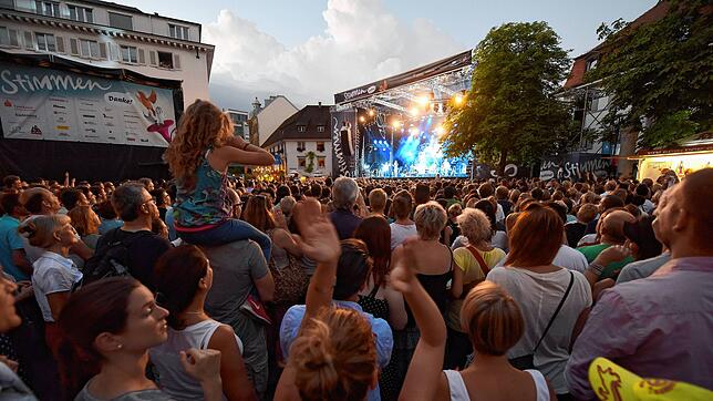 Das Stimmen-Festival in Lörrach soll dieses Jahr wieder wie gewohnt stattfinden, eröffnet wird es von Max Mutzke. Und auch bei vielen ...