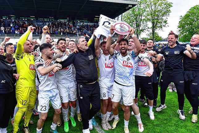 Bild 12: Unsere Bildergalerie vom packenden Oberliga-Duell zwischen dem FC 08 Villingen und CFR Pforzheim