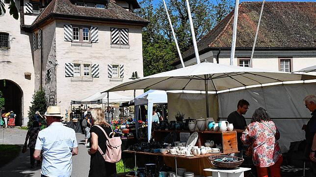 Eindrücke vom Töpfer- und Künstlermarkt auf Schloss Beuggen im Mai dieses Jahres. Es wurde offenkundig, dass dieser hier das letzte Mal ...