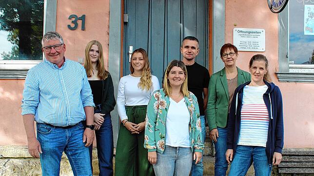 Frank Dei, Juliane Rath, Alina Binkele, Melanie Zimmermann, Volodymyr Symotiuk, Sabine Luther-Kögel und Anja Selke (von links) haben ein ...