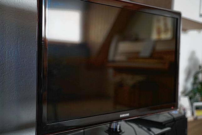 Den geplanten Garten direkt zu Hause auf dem eigenen Fernseher betrachten – für Kunden des Garten- und Landschaftsbau Saum kein ...