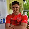 Bezirksliga-Querpass: Torjäger Tim Siegin (27) vom Tabellenführer VfR Bad Bellingen stellt sich den Fragen von SÜDKURIER-Regiosport ...