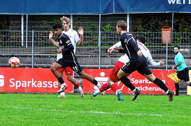 Bild 10: Der SC Pfullendorf besiegt FC Teningen mit 2:0! Wir haben die besten Bilder!