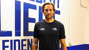 Wild-Wings-Neuzugang Eric Martinsson an seiner neuen Wirkungsstätte in Schwenningen.