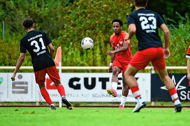 Bild 3: FC Tiengen 08 deklassiert den SV RW Ballrechten-Dottingen mit 5:0 – und wir haben Bilder!