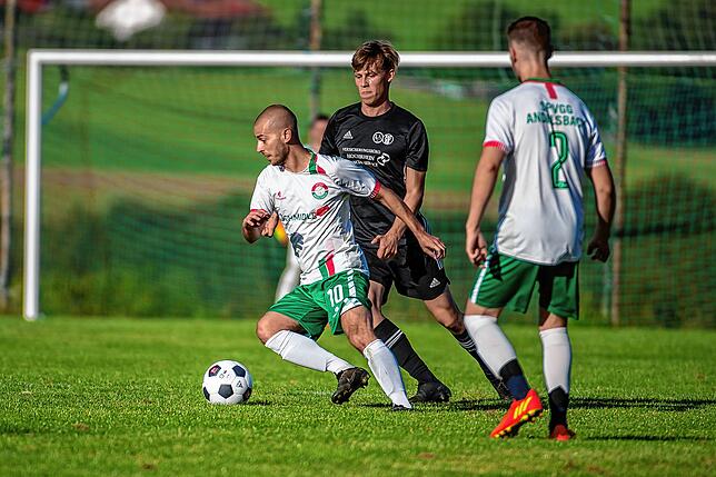 Bild 28: Spvgg. Andelsbach gewinnt mit 4:1 gegen den SC Niederhof/Binzgen &ndash; und wir haben Bilder!