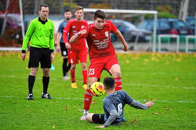 Bild 2: FC Schlüchttal unterliegt bei Bosporus FC Friedlingen trotz deutlicher Überzahl mit 1:2 &ndash; und wir haben die Bilder!