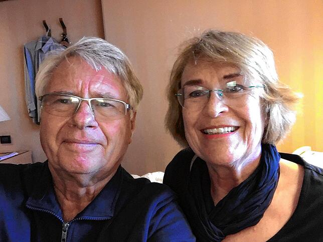 Sabine und Bernd Albrecht warten in ihrer Kabine auf das Zeichen des Kapitäns, nach drei Wochen die Kabine wieder zu verlassen.