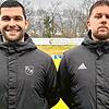 Neuzugang Nummer sechs: Sportchef Kai Schillinger (links) freut sich über die Rückkehr von Leon Riede vom FC Auggen.