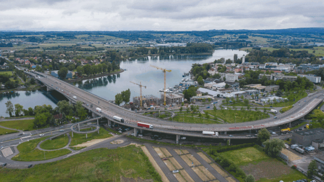 So sieht die Sanierung der Schänzlebrücke aus der Luft aus.